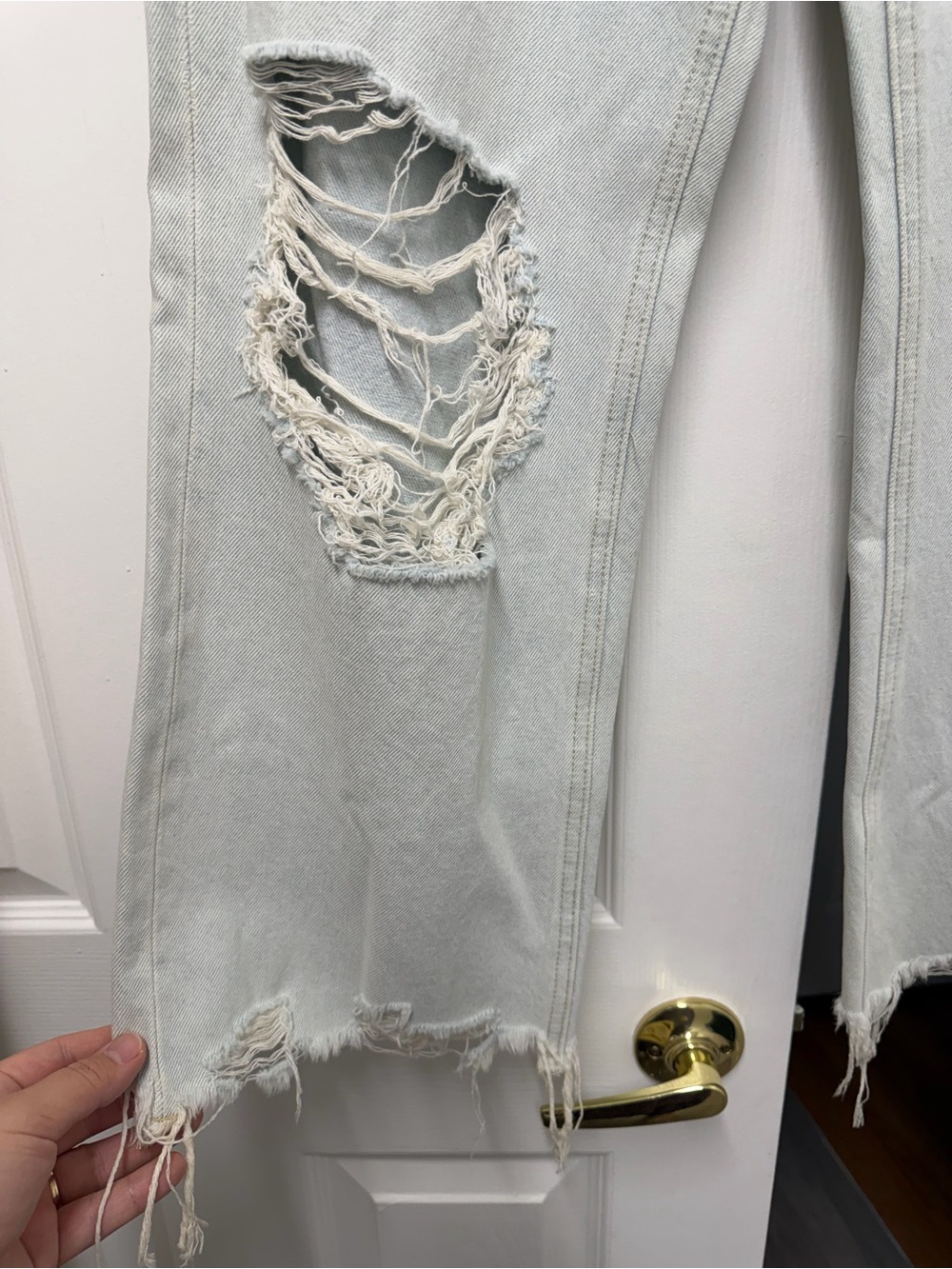 NWT Vervet Flying Monkey High Rise Crop Flare Jeans Light Wash Size 28 - Picture 6 of 15